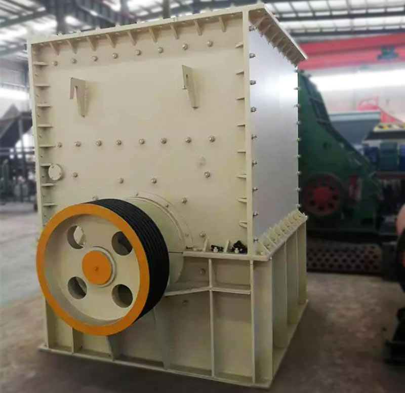 方箱錘式破碎機