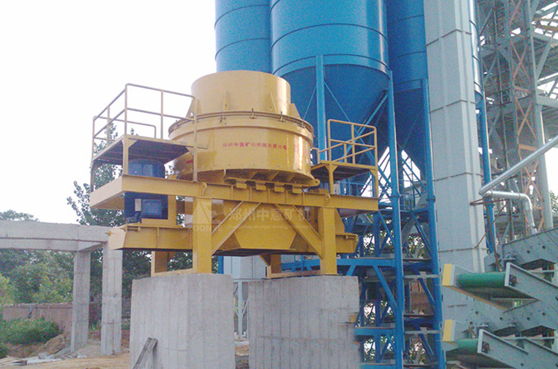 制砂機(jī)工作現(xiàn)場