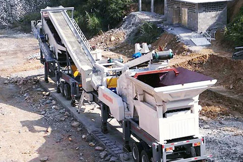 深圳南科大校區(qū)的建筑垃圾處理設備工作現(xiàn)場