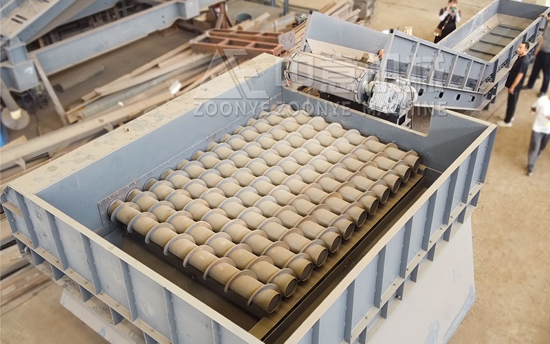 螺旋篩設(shè)備 螺旋篩設(shè)備