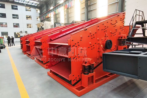 再創(chuàng)出口記錄!四臺中國紅柴油振動篩發(fā)往俄羅斯