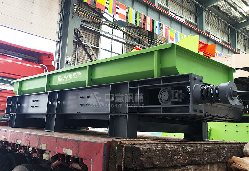 鏈板輸送機.jpg 鏈板輸送機