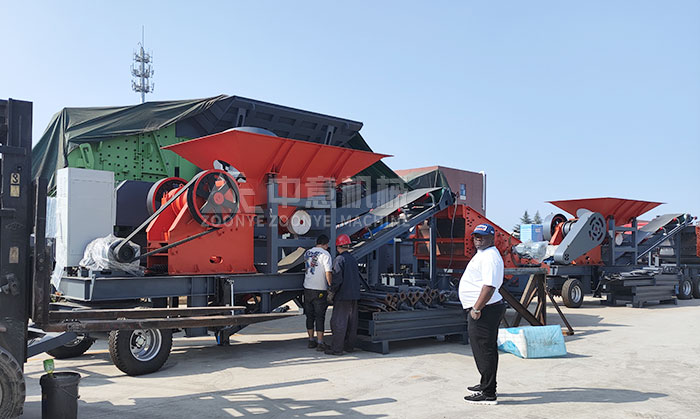 國(guó)外客戶來(lái)場(chǎng)參觀試機(jī)